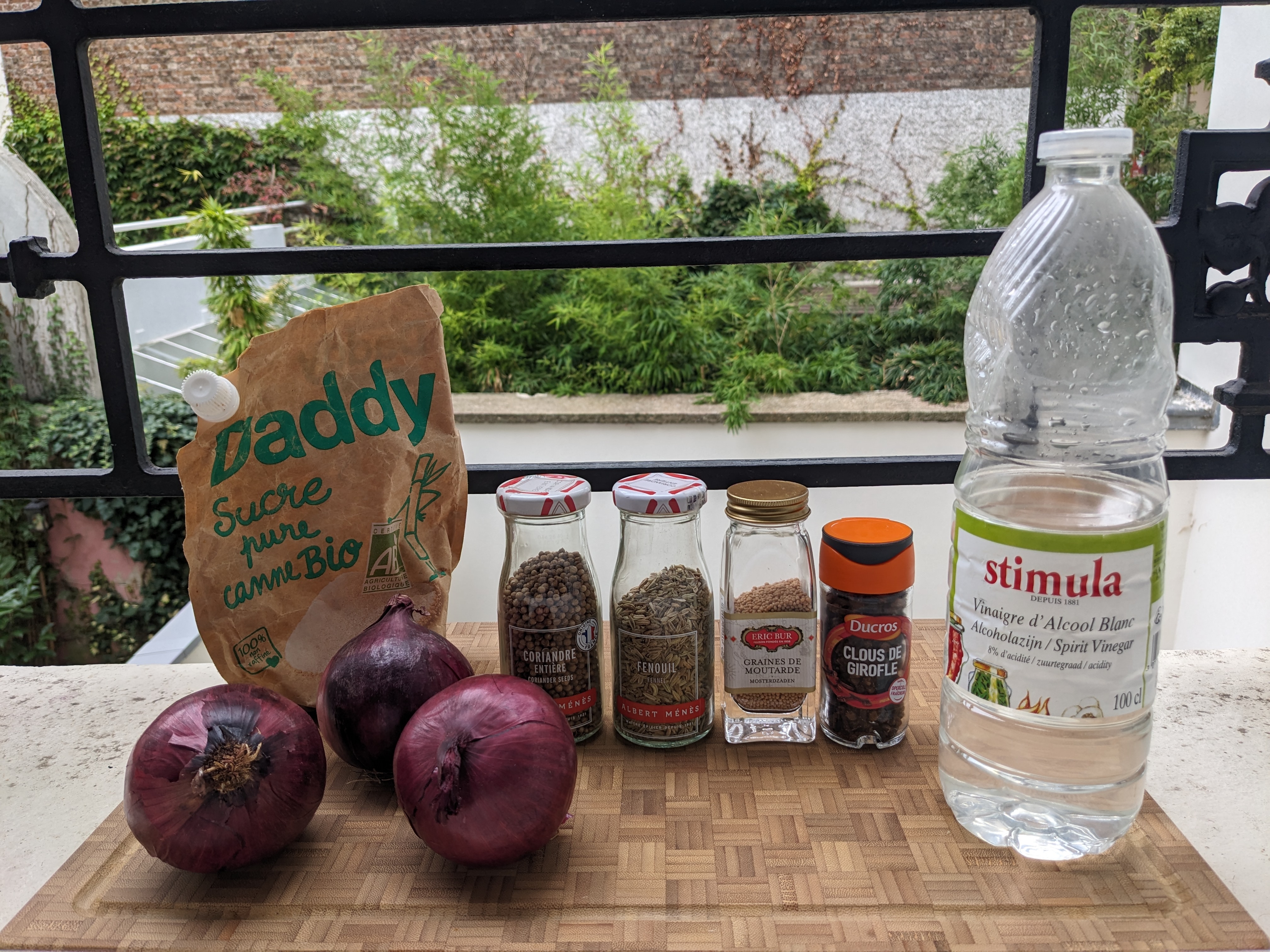 Ingrédients pour Pickles d'oignon rouge